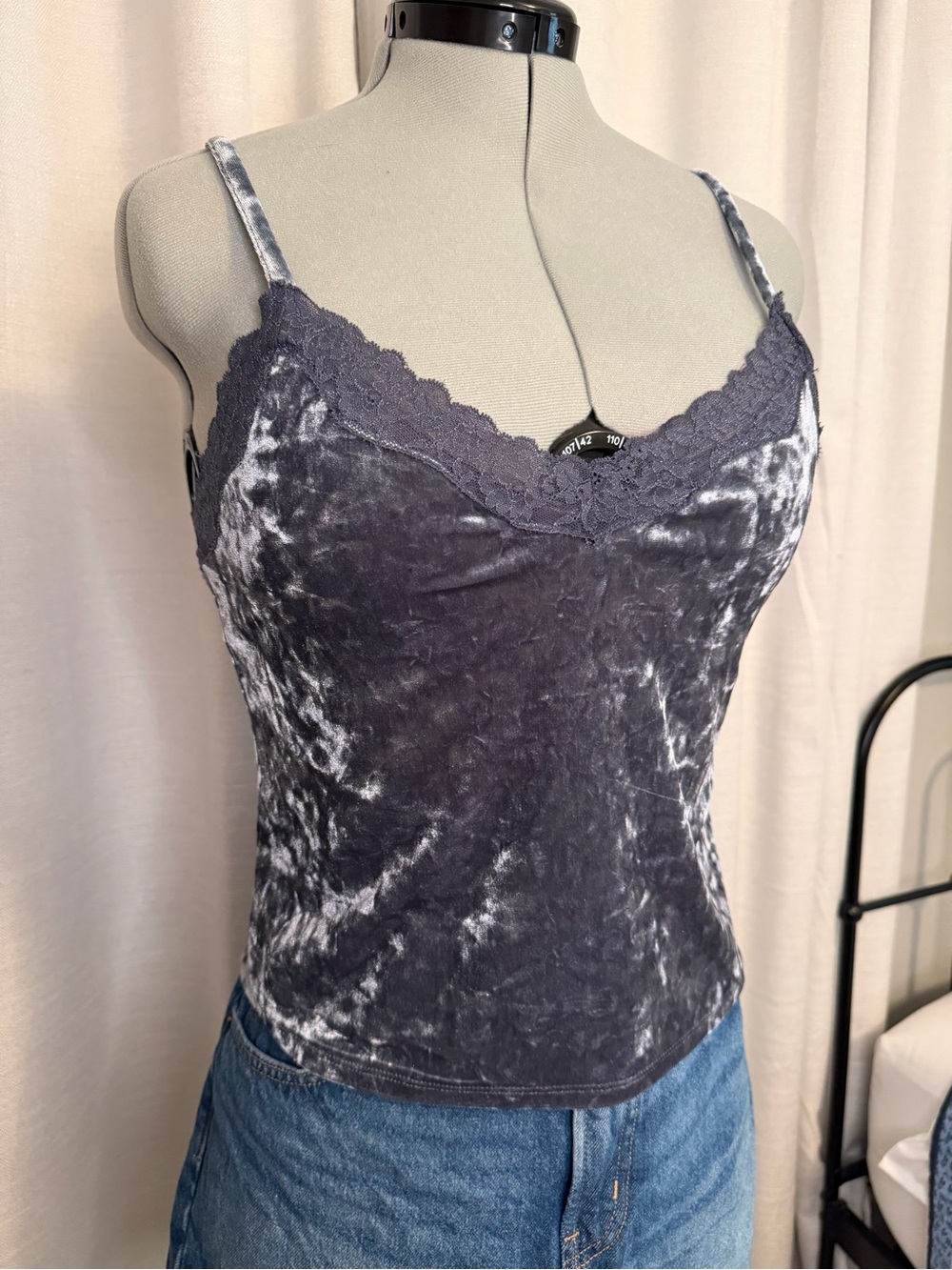 Y2K Forever 21 Charcoal Gray Crushed Velvet Lace Cami
